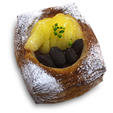 リンゴと赤ワインのデニッシュ　